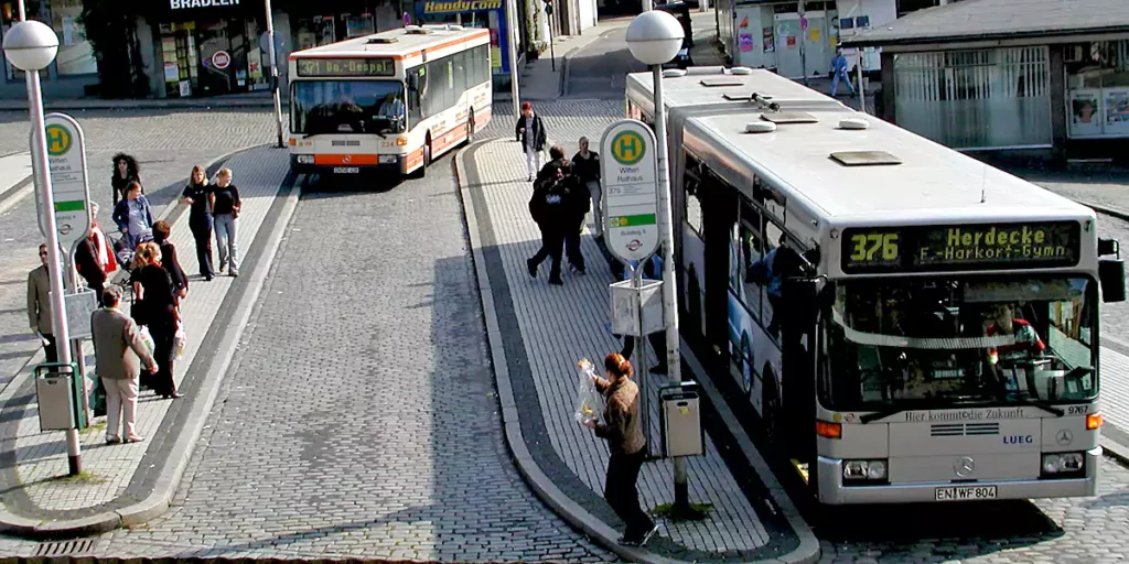 Busbahnhof auf dem Kornmarkt in Witten (Foto: MS)