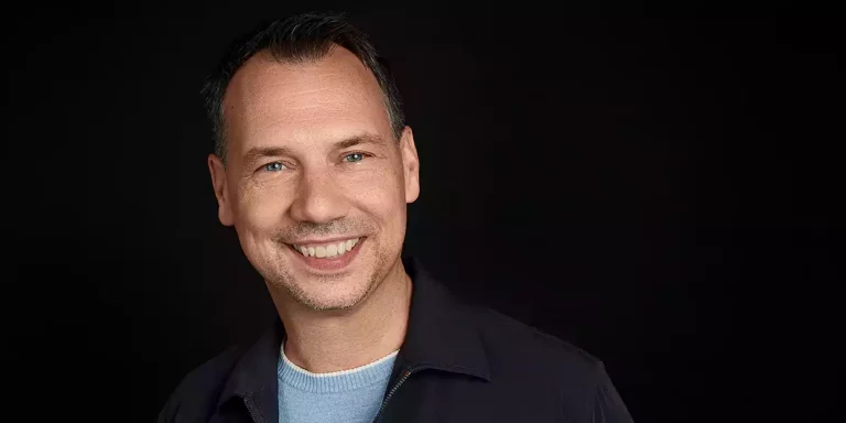 Auto Sebastian Fitzek (Foto: Marcus Hoehn)