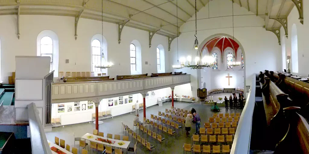 Erlöserkirche nach der Umgestaltung (Foto: Marek Schirmer)