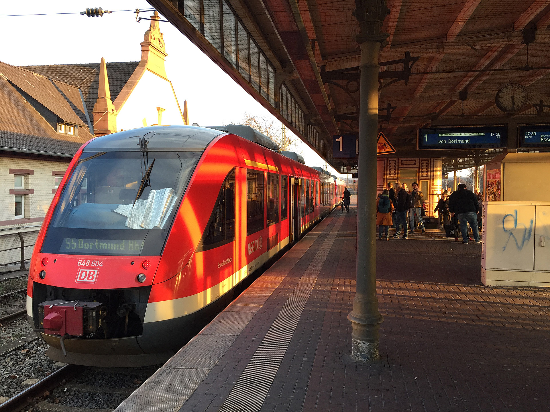 Dieselschienenbus auf der S-Bahn-Linie 5 im Wittener Hbf